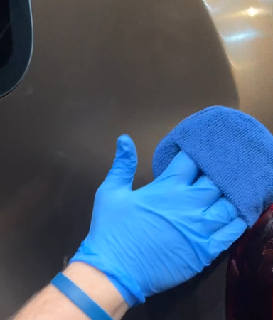 APLICADOR DE MICROFIBRA CON ORIFICIO PARA LA MANO